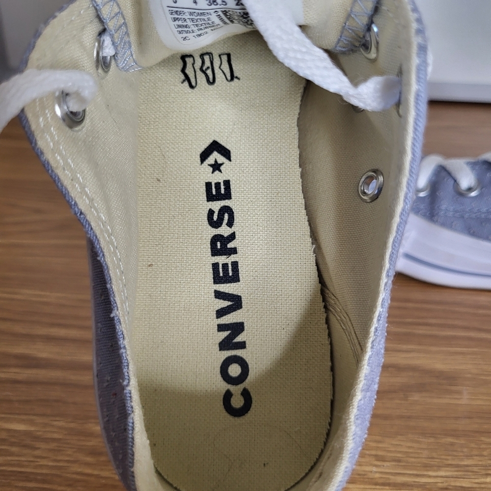 Converse Low Top Sneakers in Dusty Blue with White Womens Size 6 - Picture 7 of 8